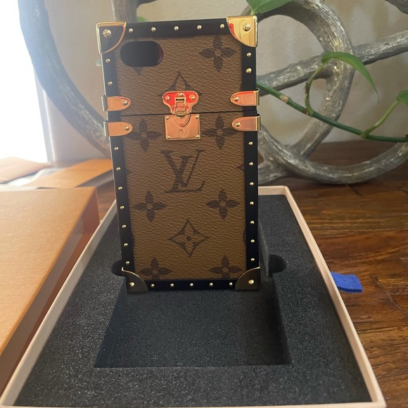 BRAND NEW Louis Vuitton Monogram Petite Malle iPhone Case 7/7S - Picture 6 of 11